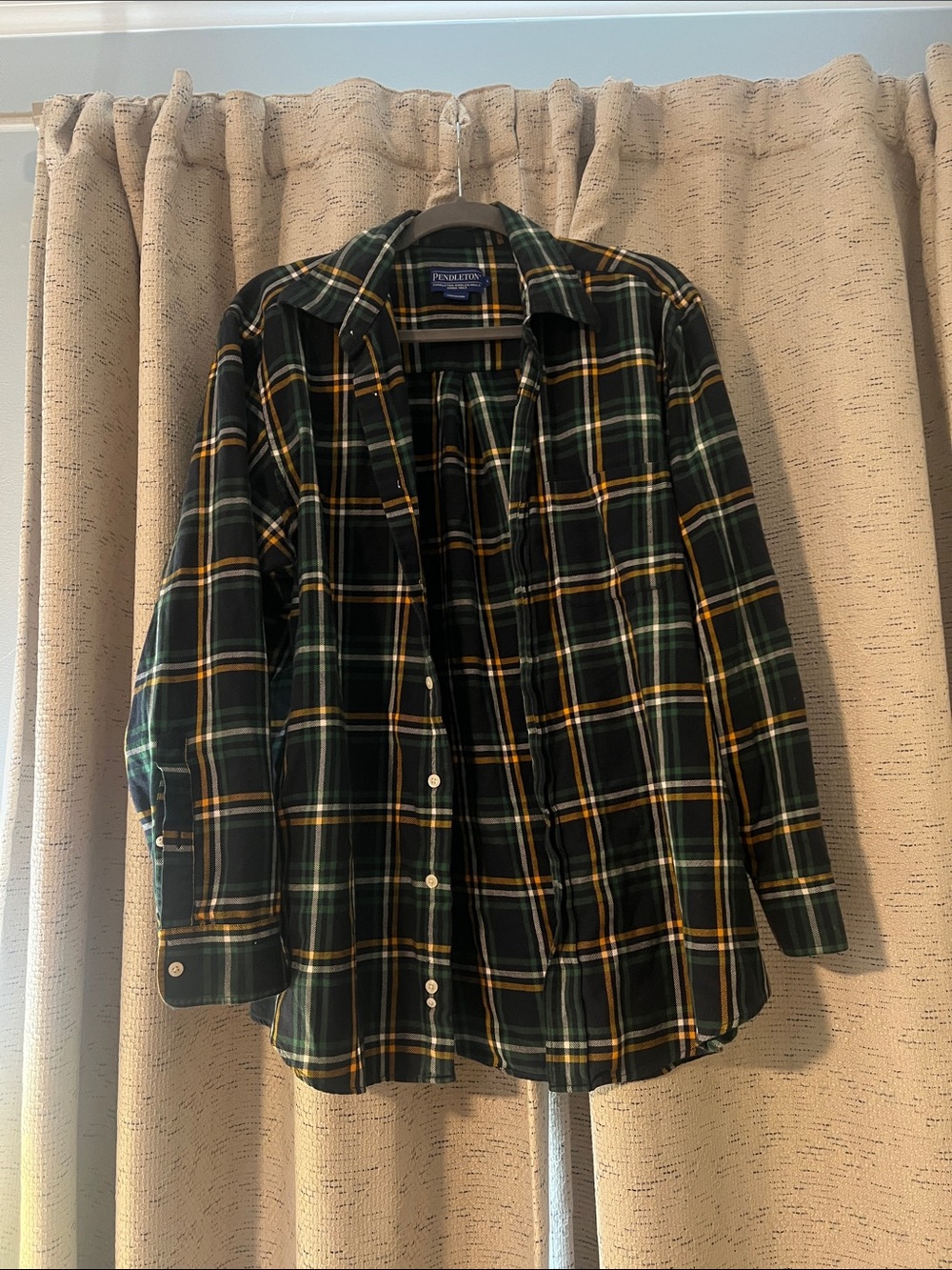 Pendleton Men's Green Plaid Button-Up Shirt - size Large